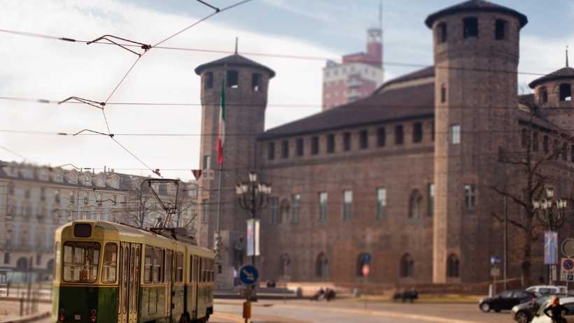 Essential Italian Vocabulary: Transport, the home, food and drink 1 Essential Italian Vocabulary: Transport, the home, food and drink -